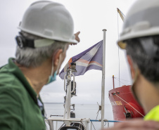 Porto de Paranaguá recebe navio com tecnologia sustentável