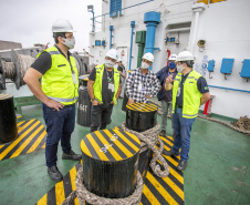 Porto de Paranaguá recebe navio com tecnologia sustentável