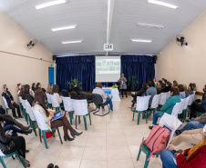 Combate ao racismo é tema de palestras em colégios estaduais