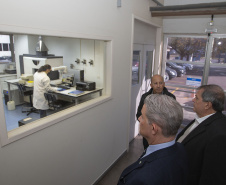  Em visita ao Tecpar, ministro da Ciência, Tecnologia e Inovações destaca papel estratégico do instituto