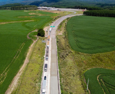 Obras de pavimentação em concreto na PRC-280, em Palmas