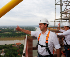 Governador Carlos Massa Ratinho Junior vistoria obra da Ponte da Integração Brasil-Paraguai. 