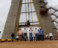 Governador Carlos Massa Ratinho Junior vistoria obra da Ponte da Integração Brasil-Paraguai. 