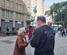 PCPR e Guarda Municipal de Curitiba promovem conscientização contra as drogas na Capital