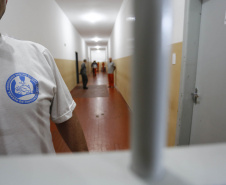 Governador inaugura nova unidade de progressão penal para recuperação de presos em Ponta Grossa