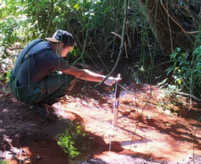 Sanepar inicia avaliação de água e solo no Arroio Dourado, em Foz do Iguaçu