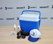 Detran-PR distribui kits para vistoriadores e examinadores