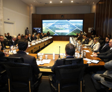 ESG - Governo do Estado do Paraná, criou o primeiro comitê público-privado sobre ESG do País,  que uniu a iniciativa privada e o poder público para promover, de forma concreta, a sustentabilidade.