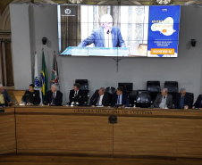 Empresário Carlos Beal, proprietário da rede de supermercado Festval, foi homenageado com o título de Cidadão Honorário de Curitiba em cerimônia na camara de vereadores