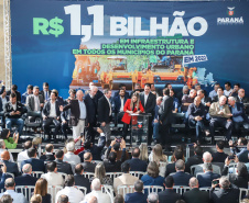 Governador Carlos Massa Ratinho Junior autoriza repasse de recursos para obras de infrestrutura urbana para municípios - 