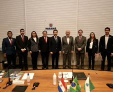 Vice-governador recebe ministro do Paraguai