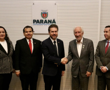 Vice-governador recebe ministro do Paraguai