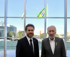 Vice-governador recebe ministro do Paraguai