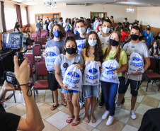 Divulgados os 100 alunos selecionados para intercâmbio do Ganhando o Mundo na Nova Zelândia