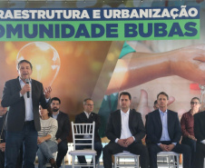 Governador autoriza obras de saneamento e energia na Ocupação Bubas, em Foz do Iguaçu