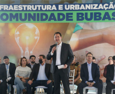 Governador autoriza obras de saneamento e energia na Ocupação Bubas, em Foz do Iguaçu