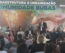 Governador autoriza obras de saneamento e energia na Ocupação Bubas, em Foz do Iguaçu