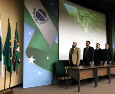 O secretário da Segurança Pública, Wagner Mesquita de Oliveira, o diretor geral da Polícia Centífica e demais autoridades durante aula inaugural do curso para policiais científicos. Curitiba, 21/06/2022 Foto: Ricardo Almeida/SESP