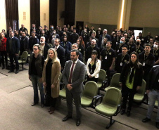 O secretário da Segurança Pública, Wagner Mesquita de Oliveira, o diretor geral da Polícia Centífica e demais autoridades durante aula inaugural do curso para policiais científicos. Curitiba, 21/06/2022 Foto: Ricardo Almeida/SESP