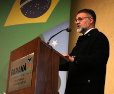 O secretário da Segurança Pública, Wagner Mesquita de Oliveira, o diretor geral da Polícia Centífica e demais autoridades durante aula inaugural do curso para policiais científicos. Curitiba, 21/06/2022 Foto: Ricardo Almeida/SESP