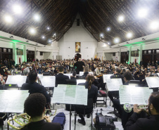 Orquestra Sinfônica do Paraná fez duas apresentações em Matinhos na quinta-feira