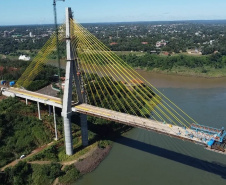 Novo viaduto em Foz do Iguaçu terá alterações no tráfego a partir de terça (21)