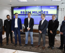 Governador Carlos Massa Ratinho Junior, recebeu representantes da empresa Volvo, que anunciaram investimentos de R$ 881 milhões na fabrica de Curitiba - 