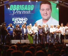 Ratinho Junior é reeleito com 69,6% dos votos e apoio de mais de 4 milhões de paranaenses