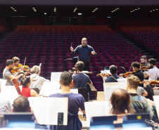 Orquestra Sinfônica do Paraná apresenta a quinta sinfonia de Bruckner no Guairão