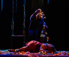 Primeira apresentação do projeto Crianças no Teatro encanta plateia em Francisco Beltrão