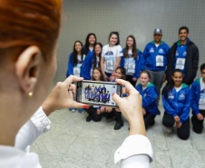  Estudantes participantes do programa Ganhando o Mundo, do Governo do Estado, chegam ao Aeroporto Afonso Pena após estudarem um semestre letivo na Nova Zelândia 