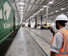 Aumenta transporte ferroviário de carga pelos portos paranaenses