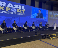 Paraná participa de fórum nacional de logística e infraestrutura portuária