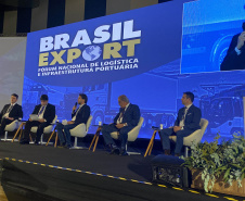 Paraná participa de fórum nacional de logística e infraestrutura portuária