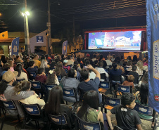 Cinema na Praça