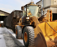 Aumenta transporte ferroviário de carga pelos portos paranaenses