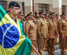 Polícia Militar do Paraná homenageia policiais que participaram da Operação Guarapuava