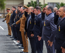 Polícia Militar do Paraná homenageia policiais que participaram da Operação Guarapuava