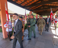 PMPR homenageia militares e autoridades civis no aniversário do BPRv, BPMOA e BOPE