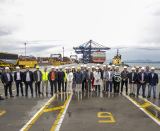 Comitiva argentina visita Porto de Paranaguá para expandir negócios