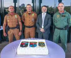 PMPR homenageia militares e autoridades civis no aniversário do BPRv, BPMOA e BOPE