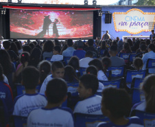 CINEMA NA PRAÇA