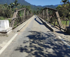 Ponte Rio Nhundiaquara 