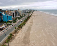 Moradores e comerciantes de Matinhos esperam verão com aumento de turistas e salto econômico após as obras na Orla