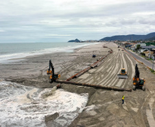 Moradores e comerciantes de Matinhos esperam verão com aumento de turistas e salto econômico após as obras na Orla