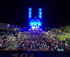 CINEMA NA PRAÇA