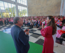 Primeira-dama destaca importância da conscientização contra o câncer de mama