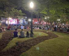 Cinema na Praça