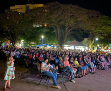 Cinema na Praça