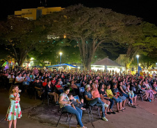 Cinema na Praça